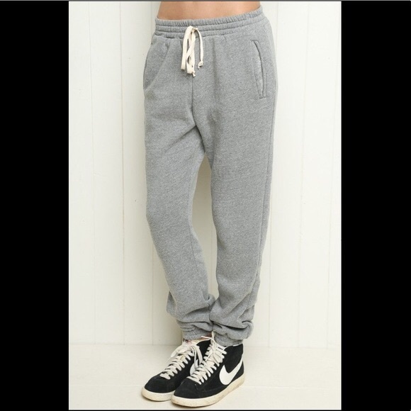 Brandy Melville Pants - light gray rosa sweatpants